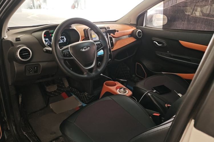 Used Chery QQ Little Ant 2018 300 4-Seater Smart Edition Center Console