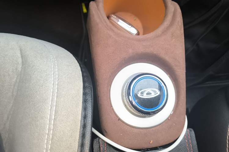 Used Chery QQ Little Ant 2018 400 4-Seater Smart Edition Gear Lever