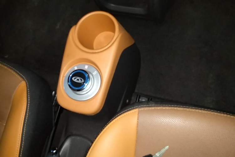 Used Chery QQ Little Ant 2018 400 4-Seater Smart Edition Gear Lever