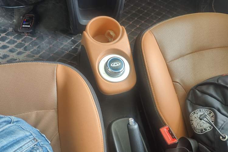 Used Chery QQ Little Ant 2018 400 4-Seater Smart Edition Gear Lever