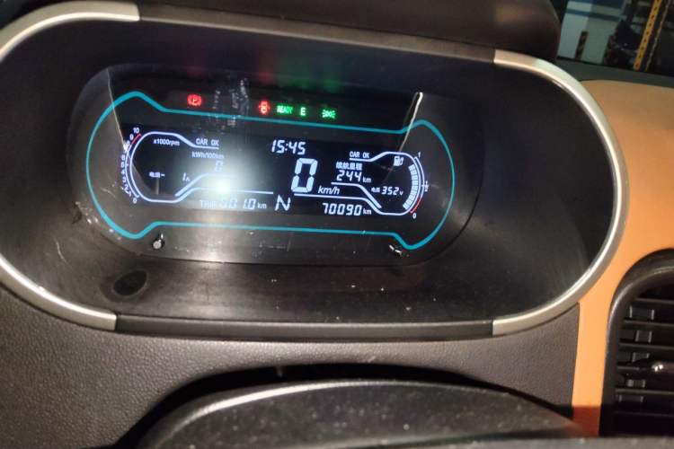 Used Chery QQ Little Ant 2018 400 4-Seater Smart Edition Odometer Close Up
