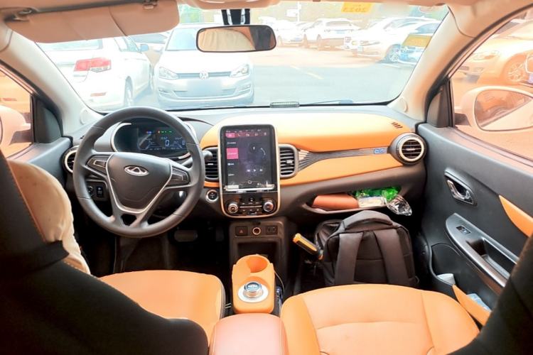 Used Chery QQ Little Ant 2018 400 4-Seater Smart Edition Center Console