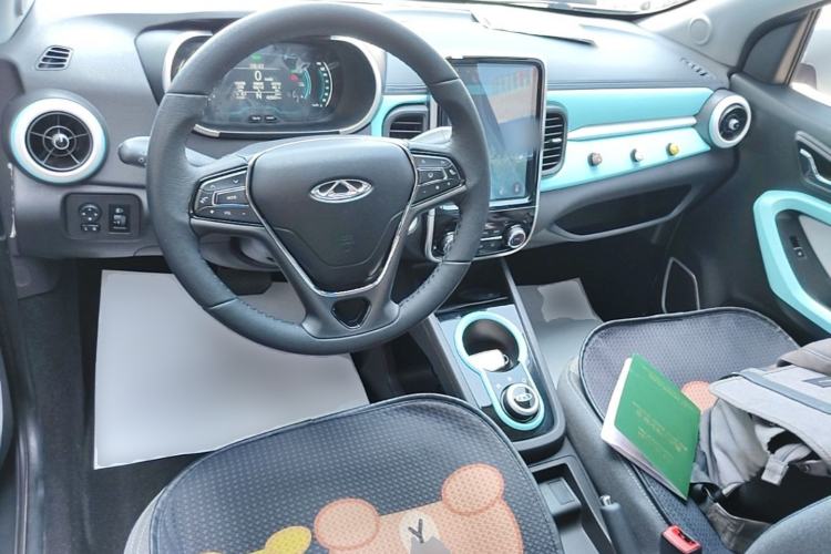 Used Chery QQ Little Ant 2018 400 4-Seater Smart Edition Center Console