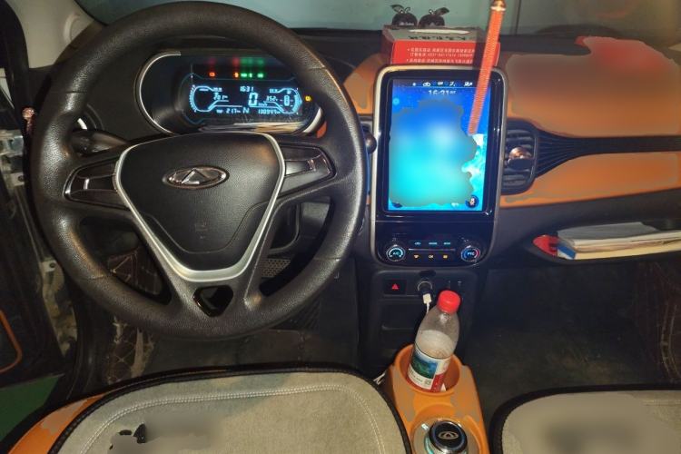 Used Chery QQ Little Ant 2018 400 4-Seater Smart Edition Center Console