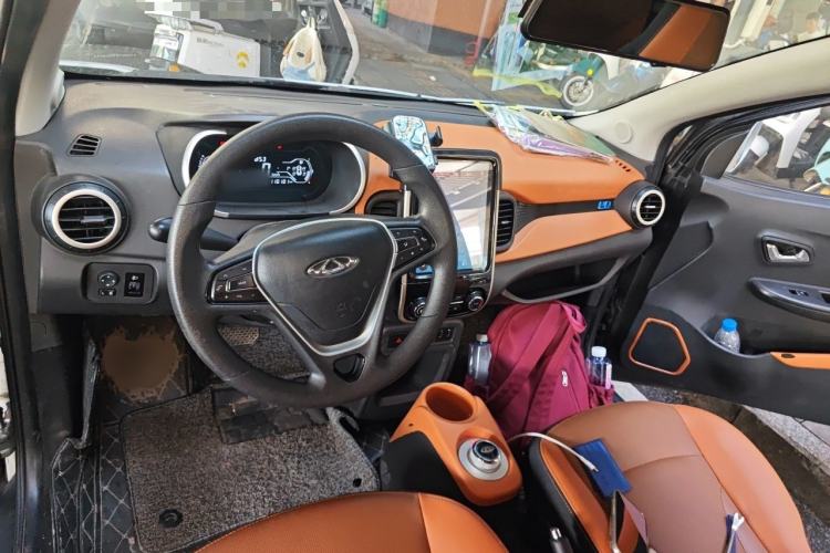 Used Chery QQ Little Ant 2018 400 4-Seater Smart Edition Center Console