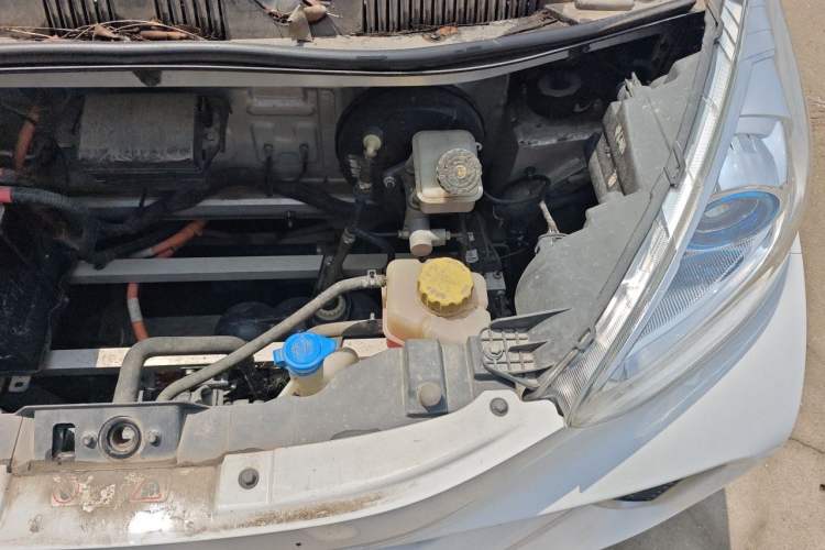 Used Chery QQ Little Ant 2018 400 4-Seater Smart Edition Engine Bay Left