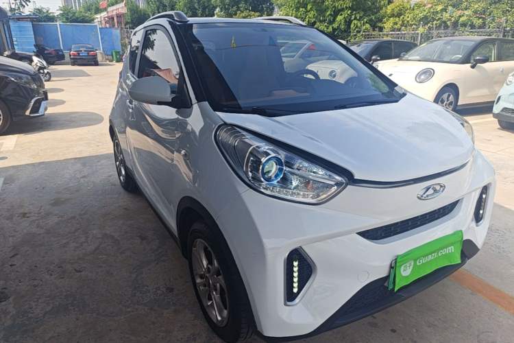 Used Chery QQ Little Ant 2018 400 4-Seater Smart Luxury Edition Front Right 45 Deg