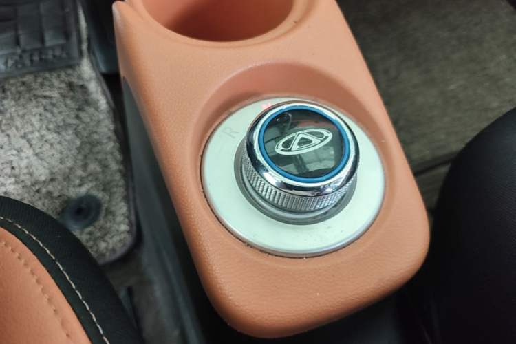 Used Chery QQ Little Ant 2018 400 4-Seater Smart Edition Gear Lever