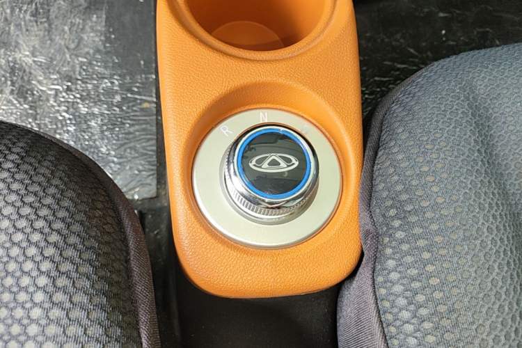 Used Chery QQ Little Ant 2018 400 4-Seater Smart Edition Gear Lever
