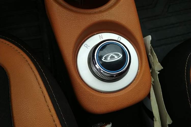 Used Chery QQ Little Ant 2018 400 4-Seater Smart Edition Gear Lever
