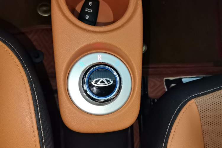 Used Chery QQ Little Ant 2018 400 4-Seater Smart Edition Gear Lever