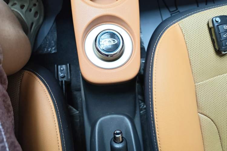 Used Chery QQ Little Ant 2018 400 4-Seater Smart Edition Gear Lever