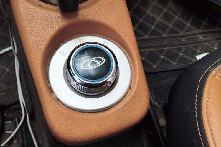 Used Chery QQ Little Ant 2018 300 4-Seater Smart Edition Gear Lever