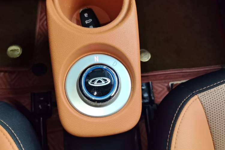 Used Chery QQ Little Ant 2018 400 4-Seater Smart Edition Gear Lever