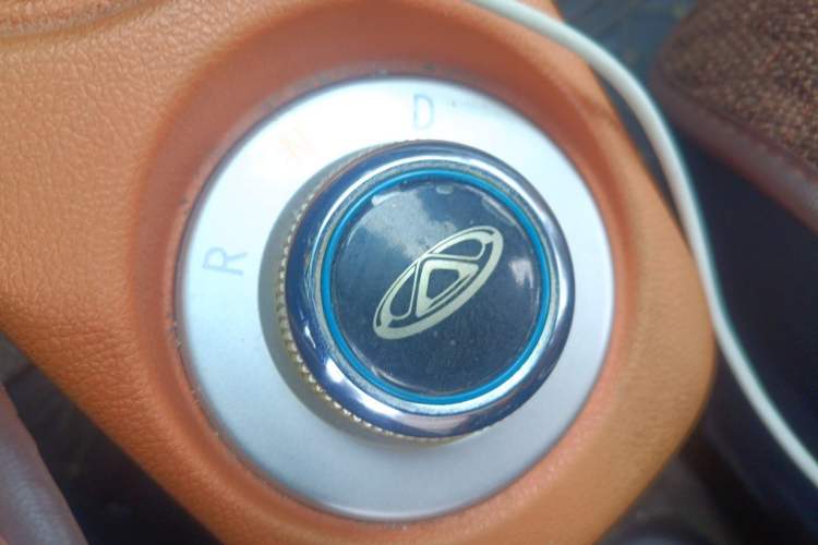 Used Chery QQ Little Ant 2018 400 4-Seater Smart Edition Gear Lever