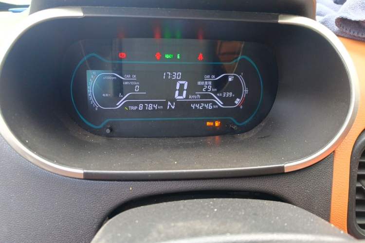 Used Chery QQ Little Ant 2018 300 4-Seater Smart Edition Odometer Close Up