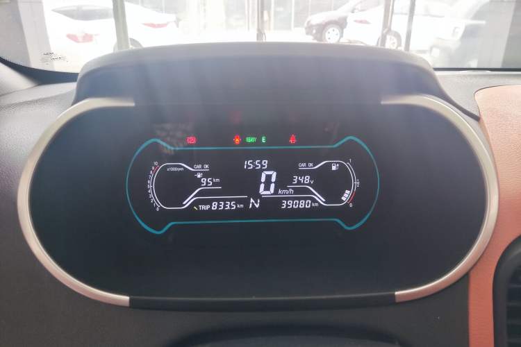 Used Chery QQ Little Ant 2018 400 4-Seater Smart Luxury Edition Odometer Close Up