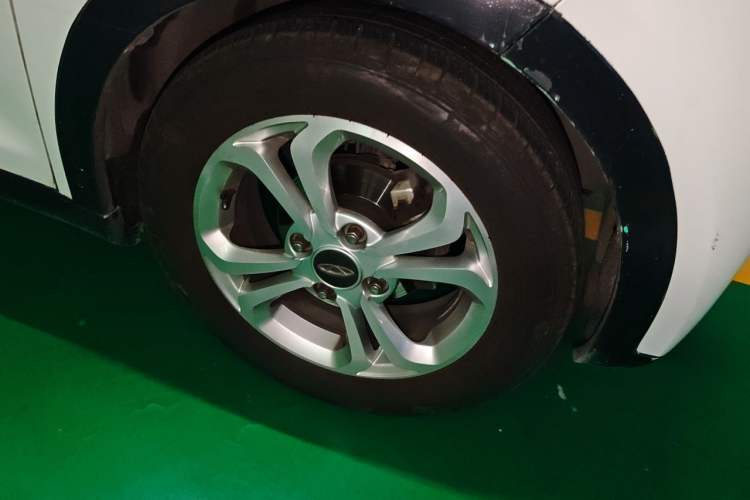 Used Chery QQ Little Ant 2018 4-Seat Smart Enjoyment Edition Right Front Wheel Hub