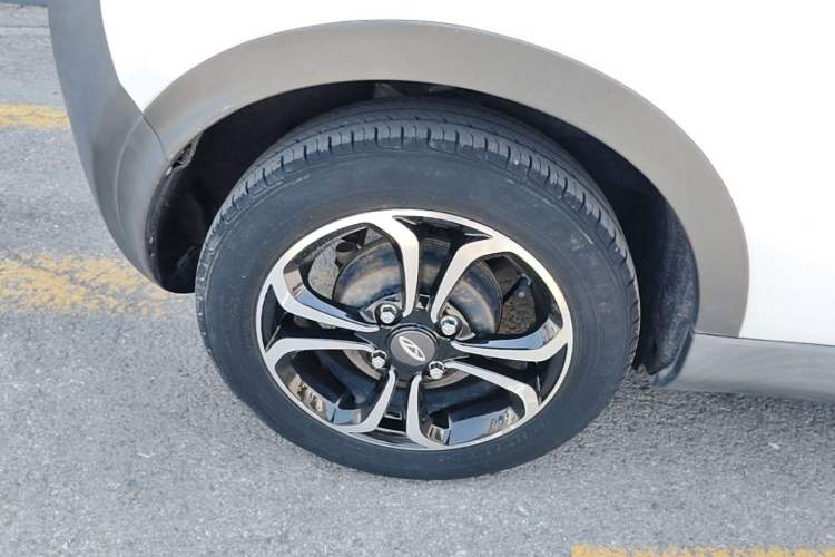 Used Chery QQ Little Ant 2018 400 4-Seater Smart Edition Right Rear Wheel Hub