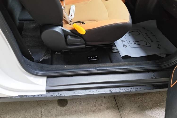 Used Chery QQ Little Ant 2018 400 4-Seater Smart Edition Right Side Sill