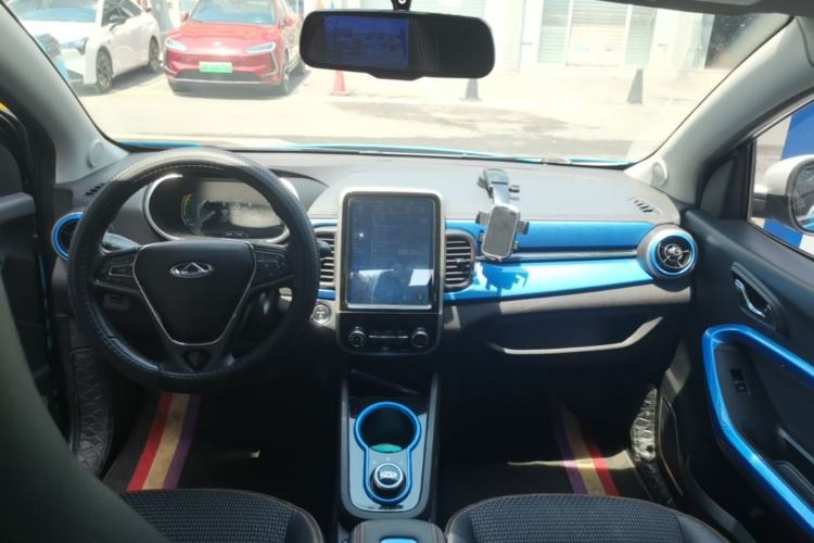 Used Chery QQ Little Ant 2019 4-Seater Smart Edition 35 kWh Center Console