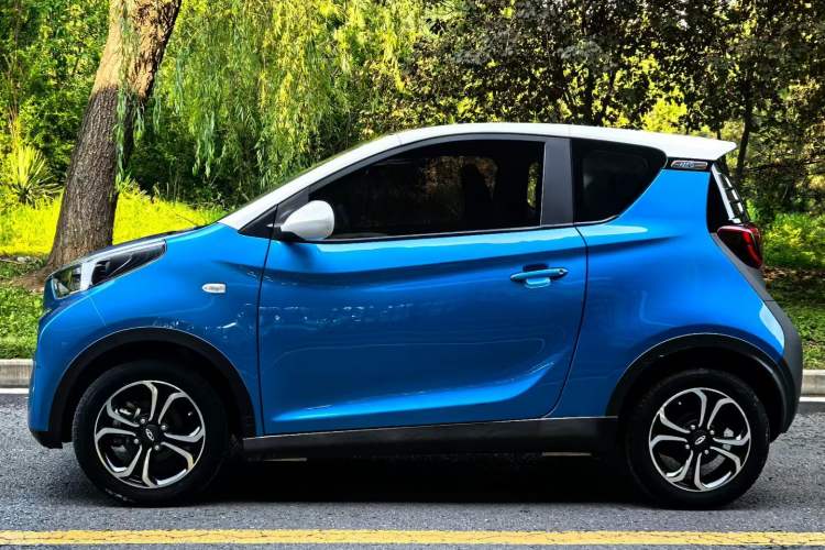 Used Chery QQ Little Ant 2019 4-Seater Smart Edition 35 kWh Exterior 3