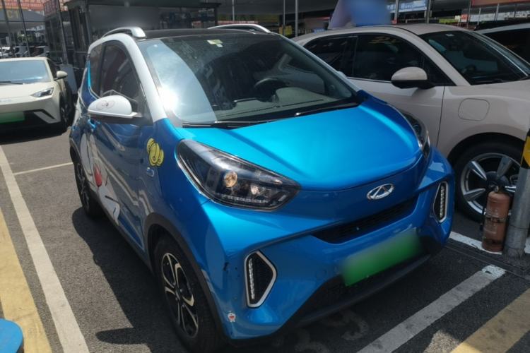Used Chery QQ Little Ant 2019 4-Seater Smart Edition 35 kWh Front Right 45 Deg