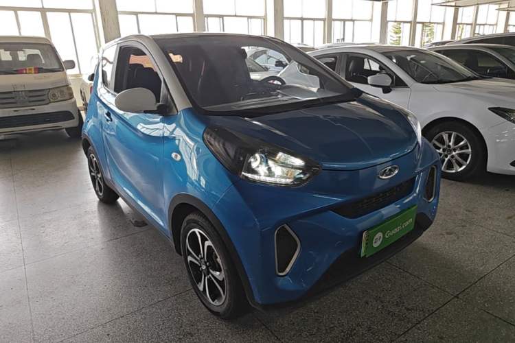 Used Chery QQ Little Ant 2019 4-Seater Smart Edition 30.6 kWh Front Right 45 Deg