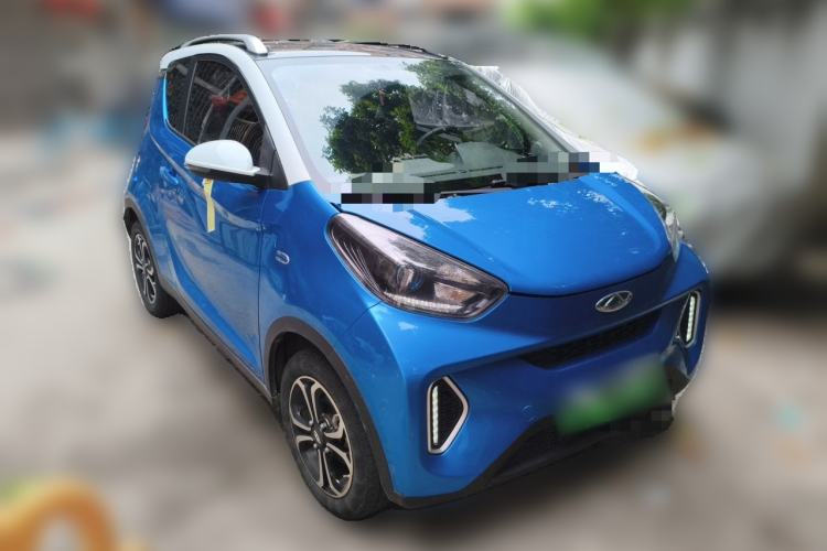Used Chery QQ Little Ant 2019 4-Seater Smart Luxe Version 30.6 kWh Front Right 45 Deg