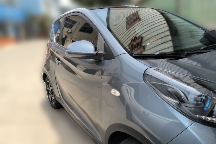 Used Chery QQ Little Ant 2019 4-Seater Smart Edition 35 kWh Front Right 45 Deg