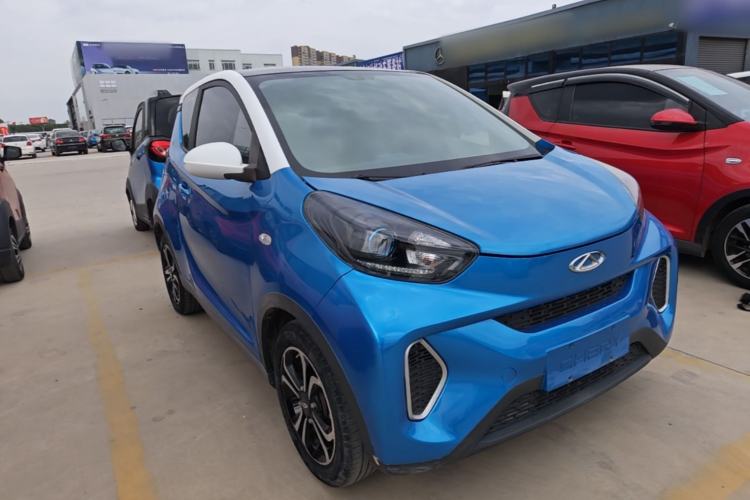 Used Chery QQ Little Ant 2019 4-Seater Smart Edition 35 kWh Front Right 45 Deg
