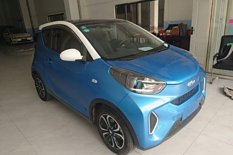 Used Chery QQ Little Ant 2019 4-Seater Smart Edition 35 kWh Front Right 45 Deg