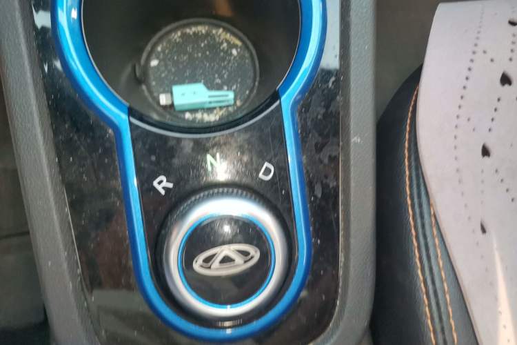 Used Chery QQ Little Ant 2019 4-Seater Smart Edition 35 kWh Gear Lever
