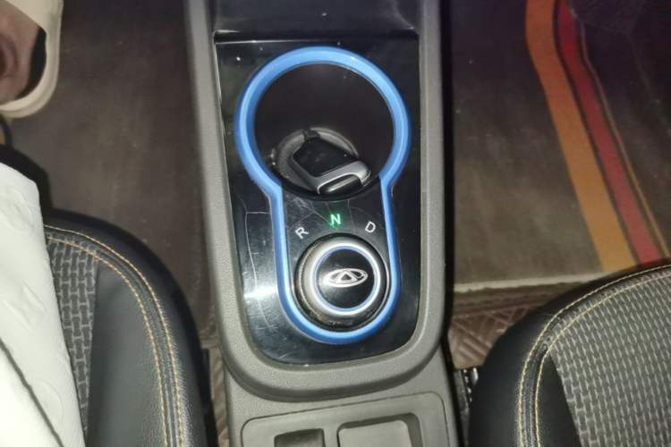 Used Chery QQ Little Ant 2019 4-Seater Smart Edition 35 kWh Gear Lever