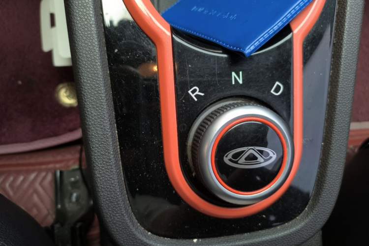 Used Chery QQ Little Ant 2019 4-Seater Smart Edition 35 kWh Gear Lever