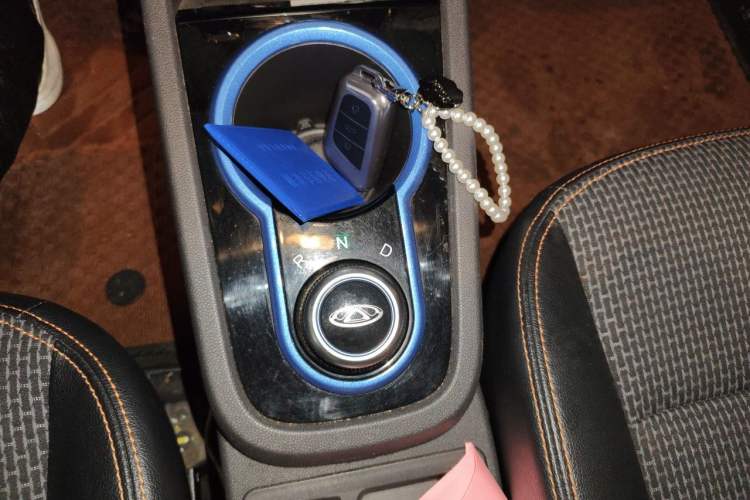 Used Chery QQ Little Ant 2019 4-Seater Smart Edition 35 kWh Gear Lever