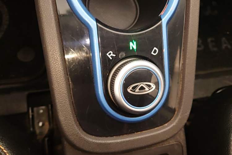Used Chery QQ Little Ant 2019 4-Seater Smart Edition 35 kWh Gear Lever