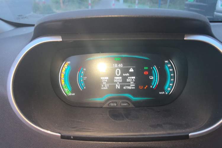 Used Chery QQ Little Ant 2019 4-Seater Smart Edition 35 kWh Instrument Cluster