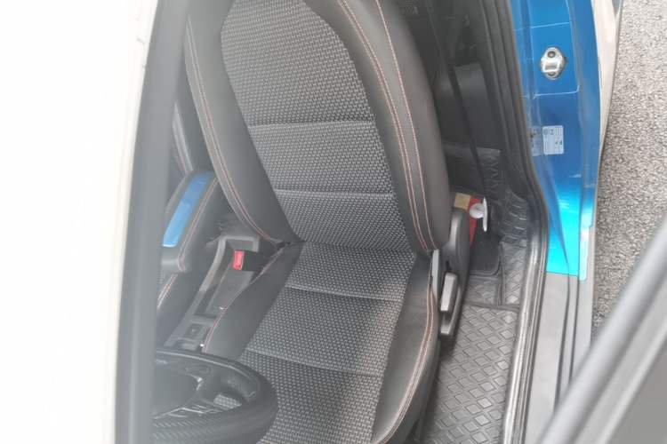 Used Chery QQ Little Ant 2019 4-Seater Smart Edition 35 kWh Left Front Seat