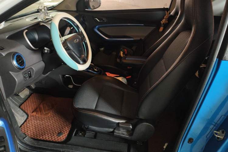 Used Chery QQ Little Ant 2019 4-Seater Smart Edition 35 kWh Left Front Seat