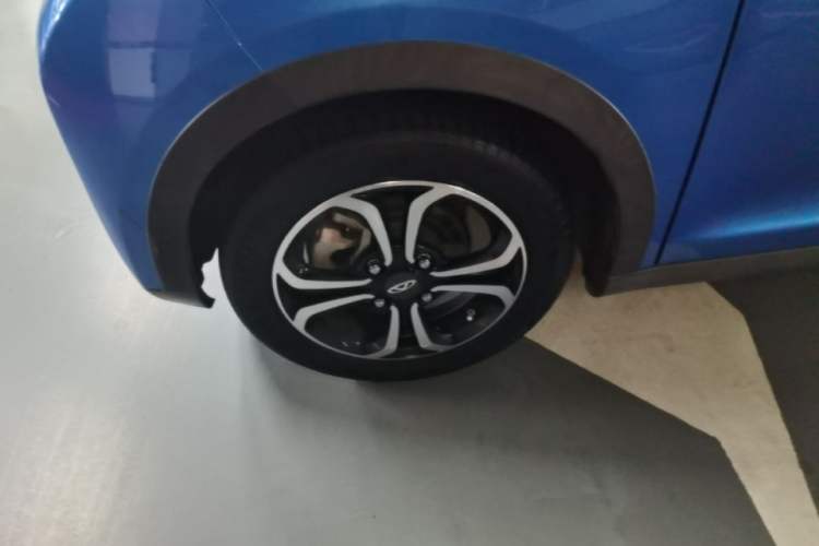 Used Chery QQ Little Ant 2019 4-Seater Smart Edition 35 kWh Left Front Wheel Hub