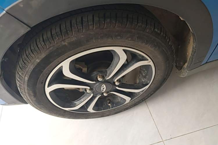 Used Chery QQ Little Ant 2019 4-Seater Smart Edition 35 kWh Left Front Wheel Hub