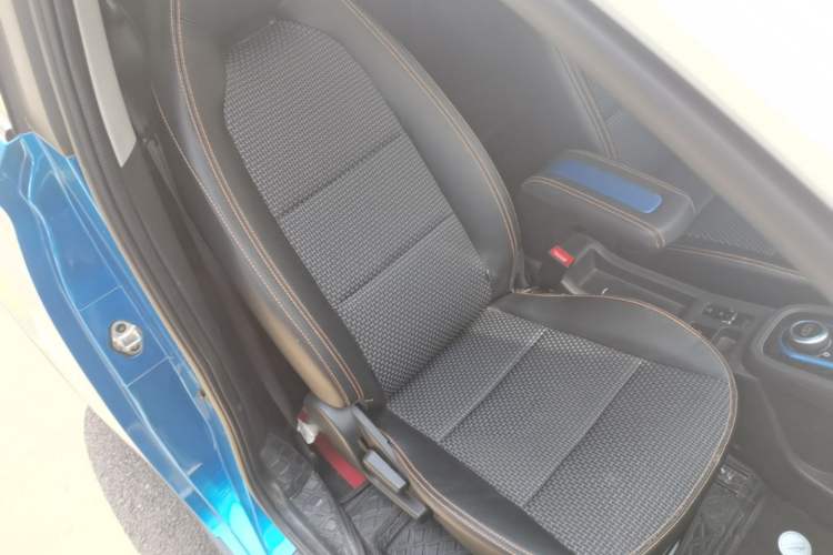 Used Chery QQ Little Ant 2019 4-Seater Smart Edition 35 kWh Right Front Seat