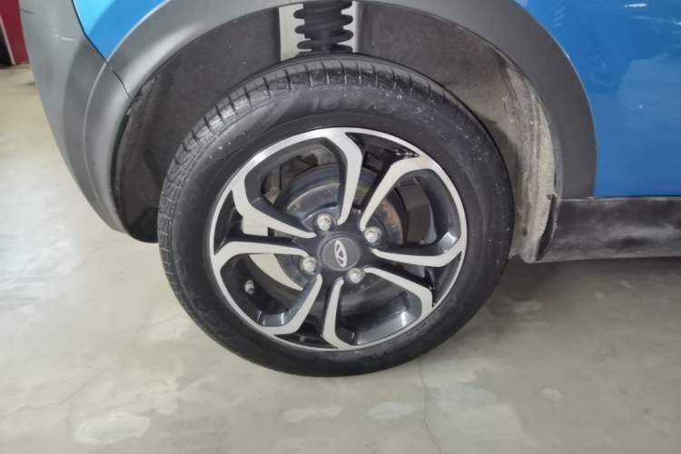 Used Chery QQ Little Ant 2019 4-Seater Smart Edition 35 kWh Right Rear Wheel Hub