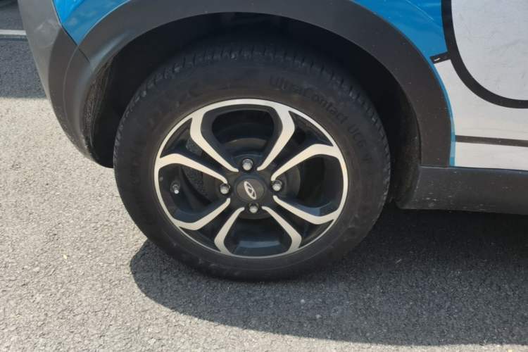 Used Chery QQ Little Ant 2019 4-Seater Smart Edition 35 kWh Right Rear Wheel Hub