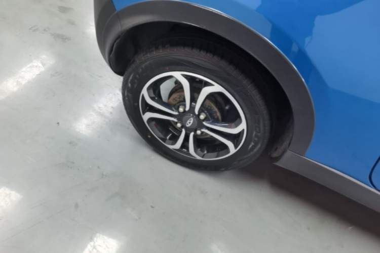 Used Chery QQ Little Ant 2019 4-Seater Smart Edition 30.6 kWh Right Rear Wheel Hub