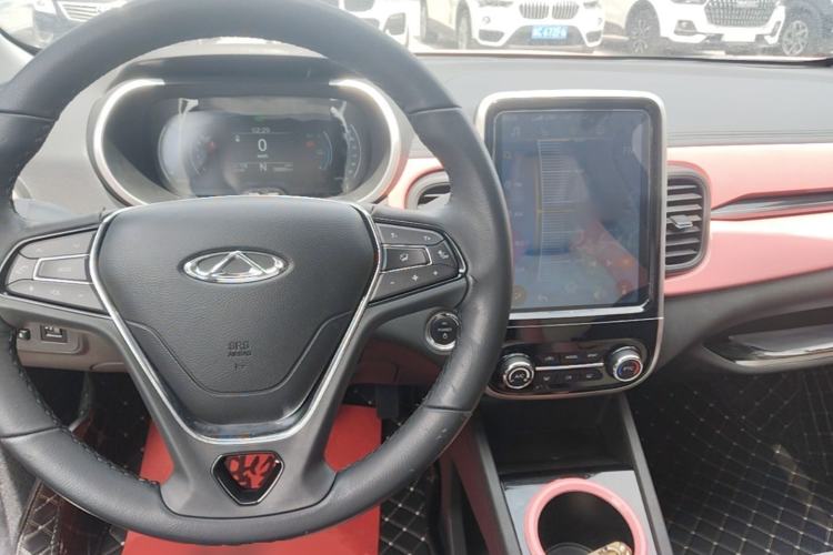 Used Chery QQ Little Ant 2019 4-Seater Smart Edition 35 kWh Center Console