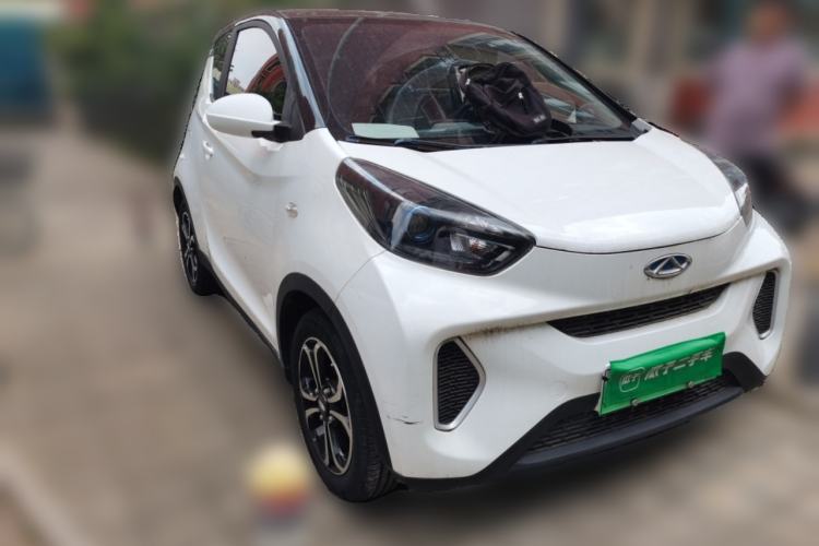 Used Chery QQ Little Ant 2019 4-Seater Smart Edition 30.6 kWh Front Right 45 Deg