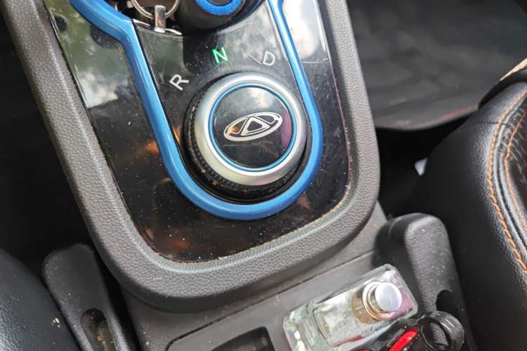 Used Chery QQ Little Ant 2019 4-Seater Smart Edition 35 kWh Gear Lever