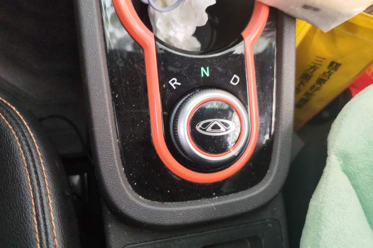 Used Chery QQ Little Ant 2019 4-Seater Smart Edition 35 kWh Gear Lever